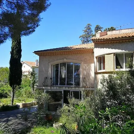 Villa Sta Rita 150m mer, étage entier avec jardin *
