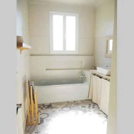 Villa Sta Rita 150m mer, étage entier avec jardin